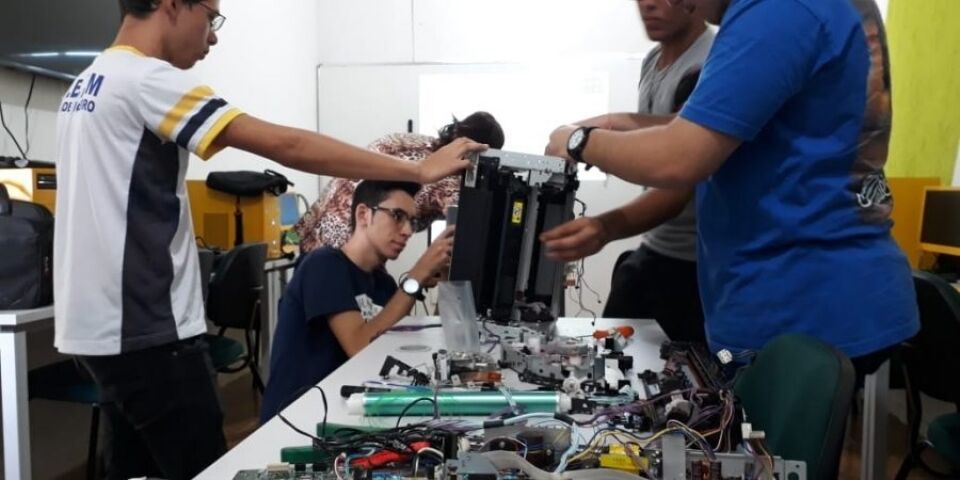 Estado realiza 1ª Oficina de Robótica Educacional para professores do ensino médio em Porto Velho