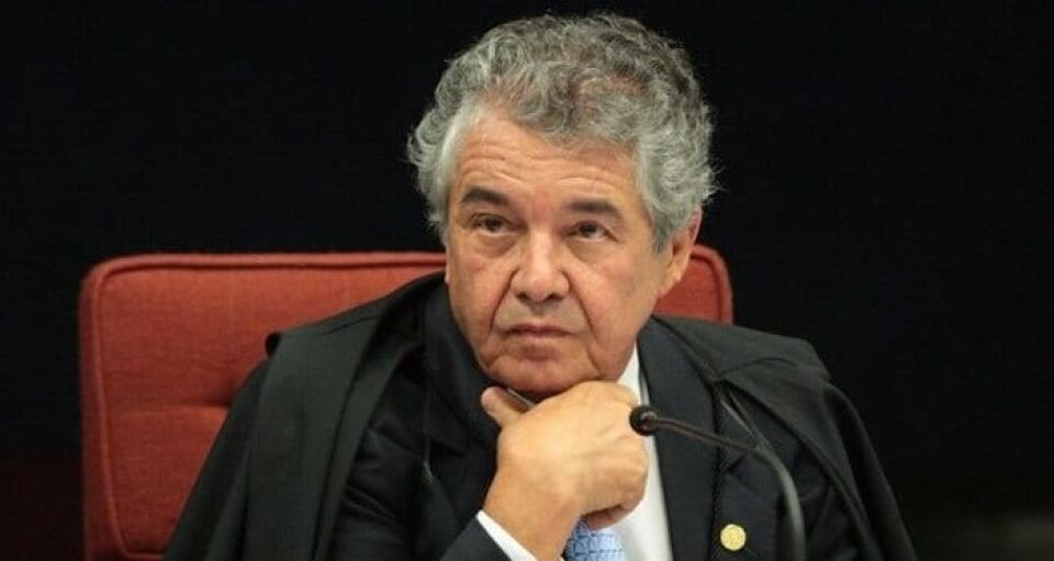 Ministro Marco Aurélio passa mal e é levado para posto médico