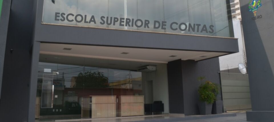 Biblioteca do TCE funciona em nova sede das 7h30 às 18 horas