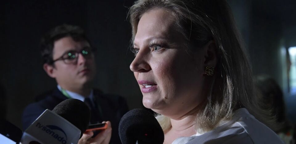 Joice dispara contra Eduardo Bolsonaro: “Menino mimado que nunca conseguiu nada sozinho”