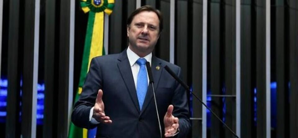 Annel precisa barrar outros abusos da Energisa, diz senador Acir Gurgacz