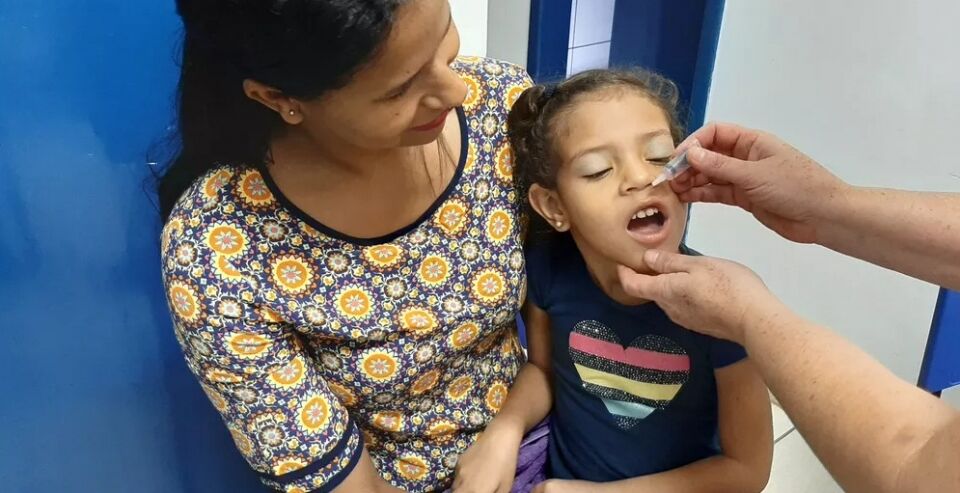 Chuva atrapalha 'Dia D' contra o sarampo e município de Ariquemes pede que pais levem filhos nos próximos dias