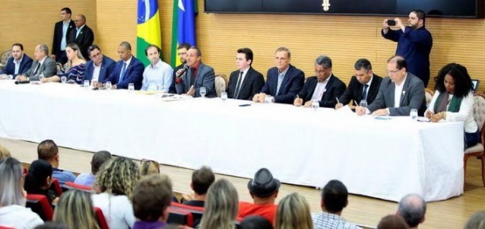 Deputado Lazinho da Fetagro promove audiência pública para debater melhorias no ensino público de Rondônia