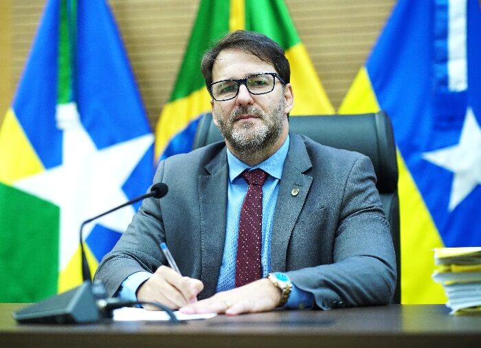 E O ESTÁDIO DE FUTEBOL, DEPUTADO? - Presidente Alex Redano indica construção de Centro Olímpico completo em Porto Velho