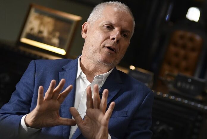 CORRUPÇÃO TOMA CONTA DO GOVERNO - Fábio Serapião é afastado da presidência do INSS durante a Operação da PF