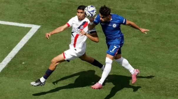 VITÓRIOSOS - Chelsea domina PSG com frieza de dupla fatal, faz 3 a 0 e conquista Mundial