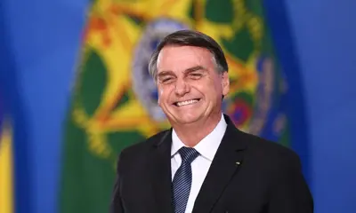 Moraes decreta prisão domiciliar de Bolsonaro