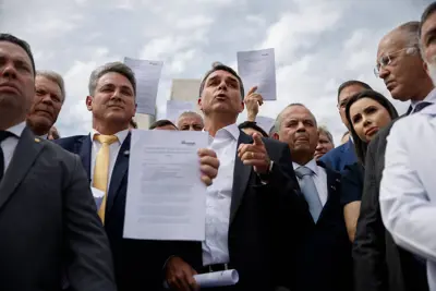 Centrão e PL articulam proposta para restringir atuação do STF e ampliar poder do Congresso; veja vídeo