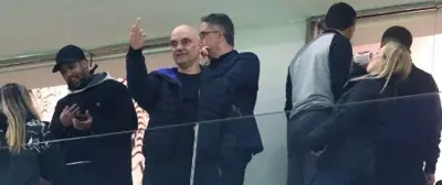 Estadão demite o fotógrafo que flagrou gesto obsceno de Moraes