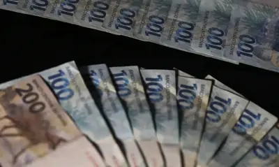 Saques da poupança superam depósitos em R$ 6,25 bilhões em julho