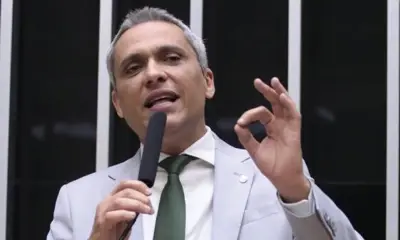 “Tirem seu dinheiro dos bancos. Moraes vai quebrar o Brasil”