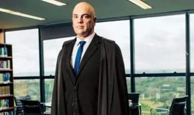 Alexandre de Moraes comemorou vitória de Lula em 2022, revelam mensagens vazadas