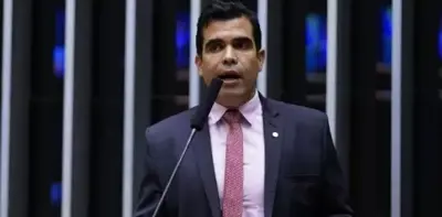 Aliado de Motta, deputado federal Ricardo Ayres é alvo de operação da PF sobre fraudes no TO