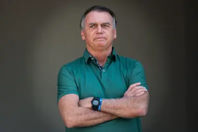 TRF-4 condena Bolsonaro a pagar R$ 1 milhão por racismo recreativo