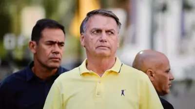 Bolsonaro solicita visitas excepcionais em prisão domiciliar: ministro do TCU e o seu barbeiro