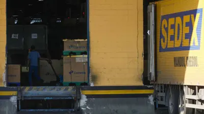 Para evitar falência, Correios querem fazer entregas por rota, como fazem os apps