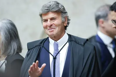 Fachin autoriza Fux a mudar para a 2ª Turma do STF
